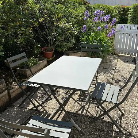 Apartment Proche De La Du Chay
